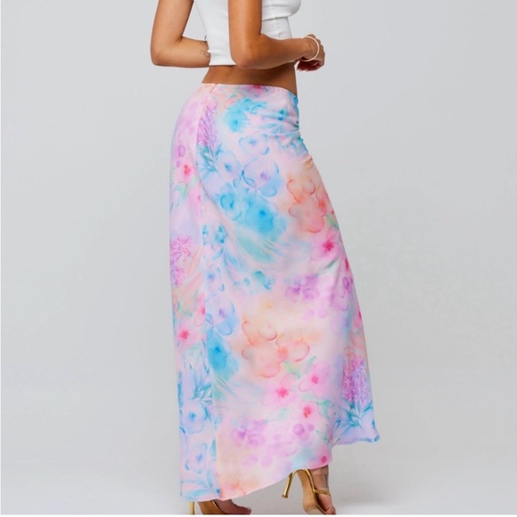 RESA Ziggy Floral Maxi Skirt in Serene size S - Picture 4 of 8